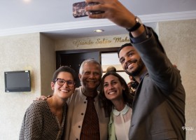 Encontro de empresários e acadêmicos com Yunus